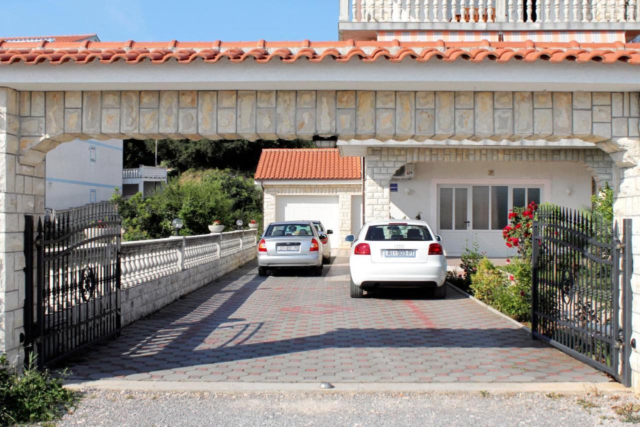 Apartments With A Parking Space Crikvenica - 5589 Exterior photo